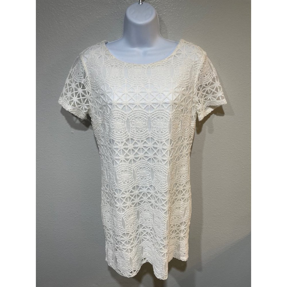 Lulus XS Shift Mini Lace Overlay Short Sleeve Dress
